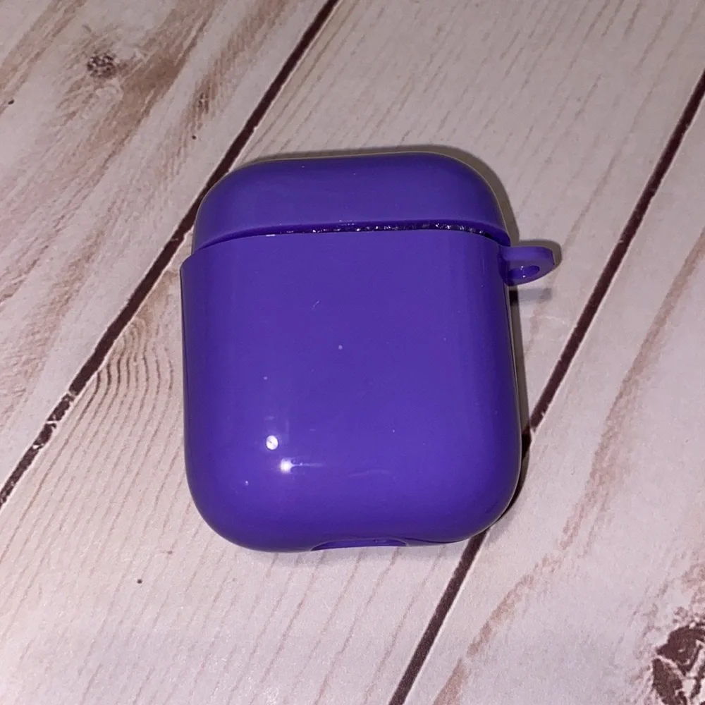 Purple AirPods 1/2 case w charm